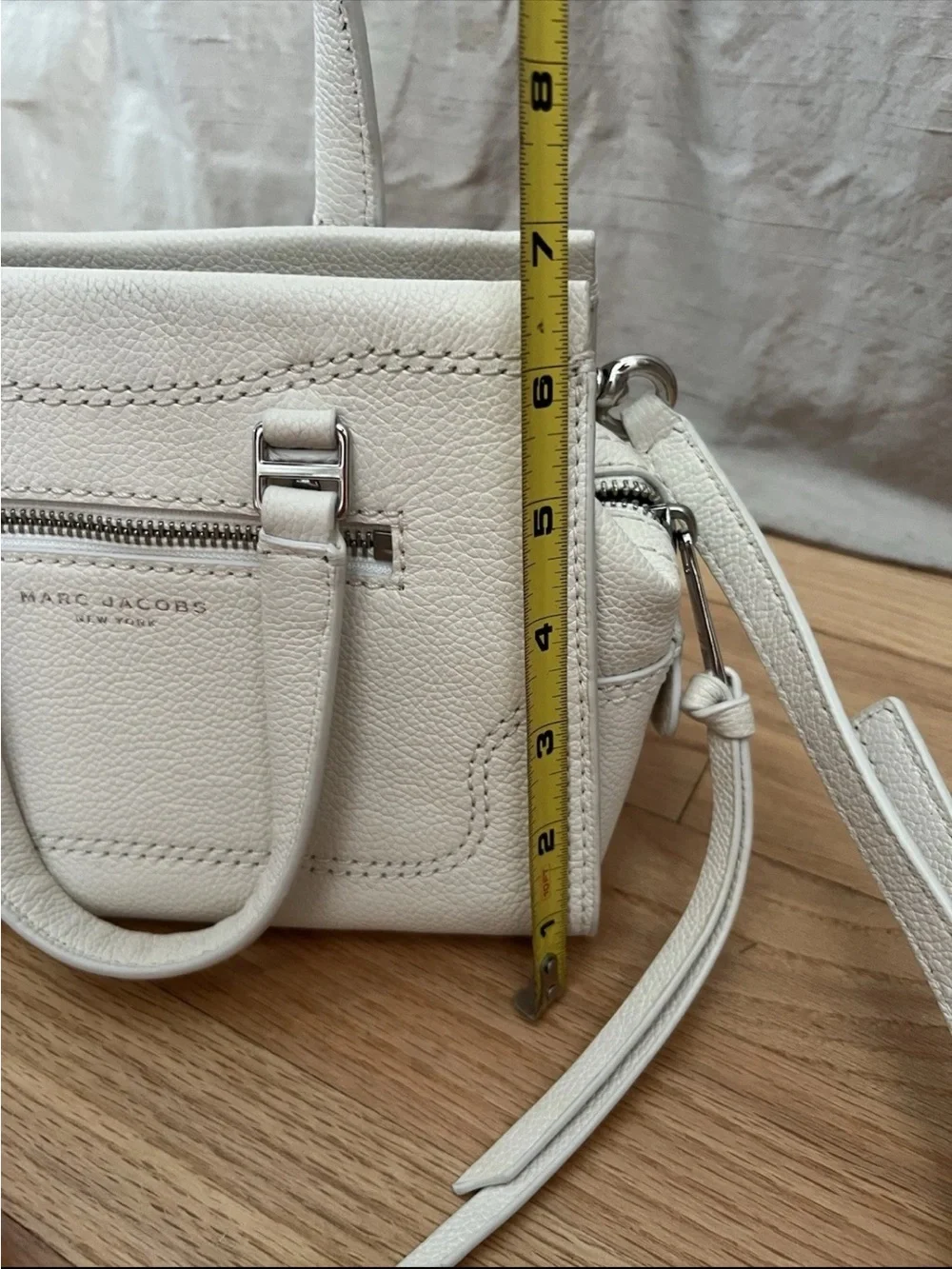 Marc Jacobs cruiser white Leather bag handbag silver zipper $495 small size